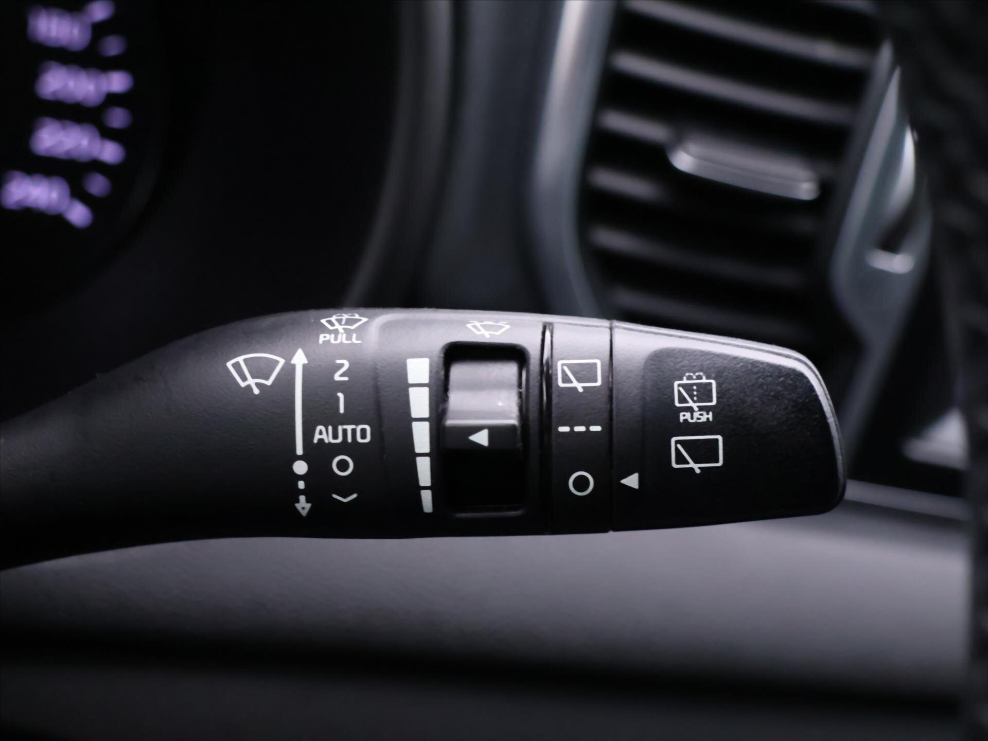 KIA Sportage SUV 2,0 l 136 kw