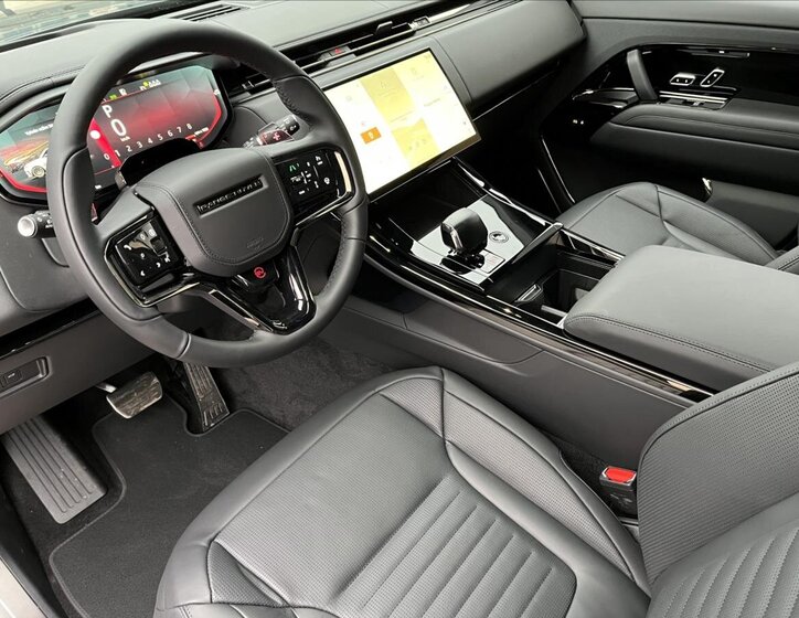Land Rover Range Rover Sport SUV 4,4 l 467 kw