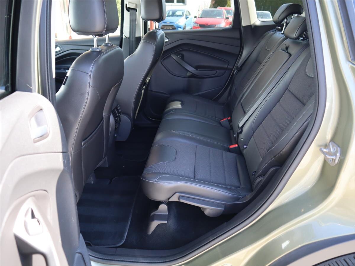 Ford Kuga SUV / Terénní 1,6 l 110 kw