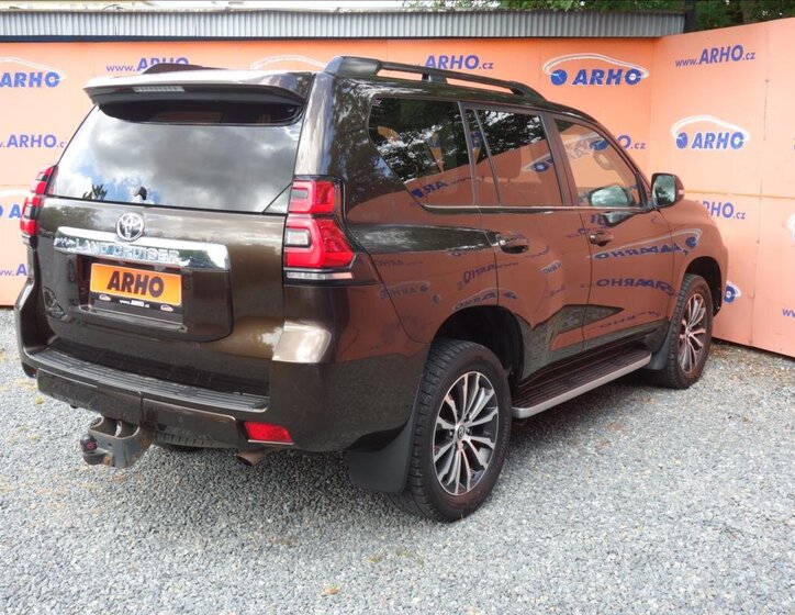 Toyota Land Cruiser SUV / Terénní 2,8 l 130 kw
