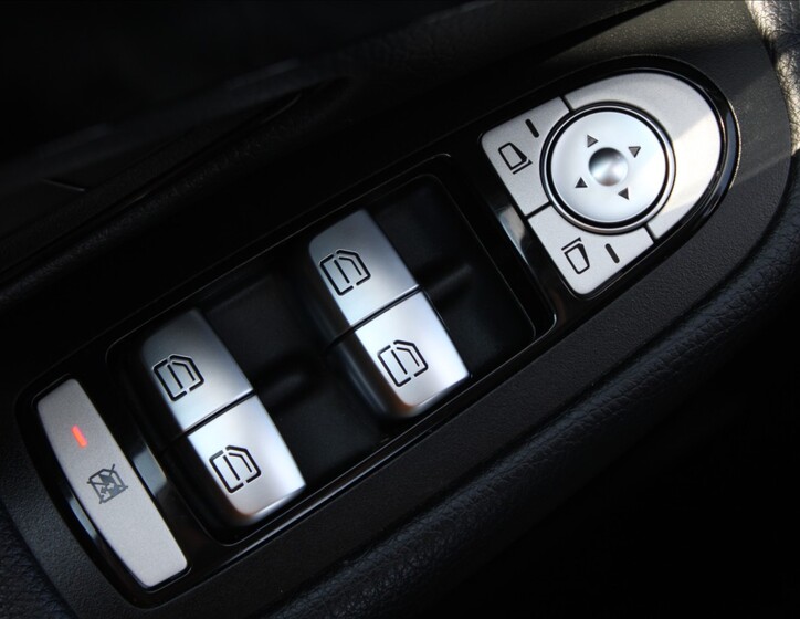 Mercedes-Benz Třídy C 20