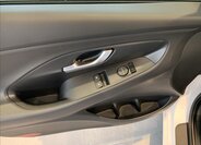 Hyundai i30 24