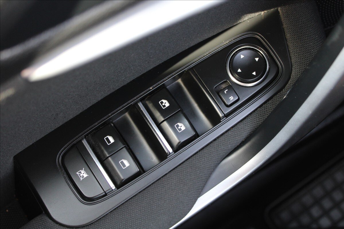 KIA Ceed Hatchback 998,0 73 kw