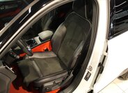 Volvo XC40 SUV / Terénní 2,0 l 140 kw