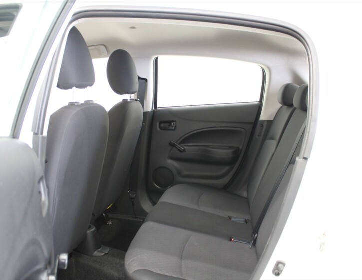 Mitsubishi Space Star 7