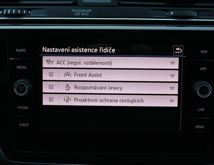 Volkswagen Touran MPV 1,5 l 110 kw