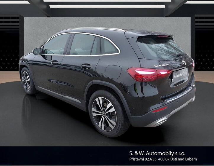 Mercedes-Benz GLA SUV / Terénní 2,0 l 85 kw