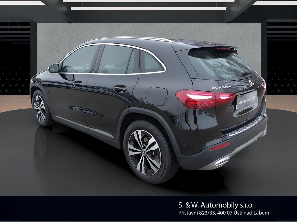 Mercedes-Benz GLA SUV / Terénní 2,0 l 85 kw
