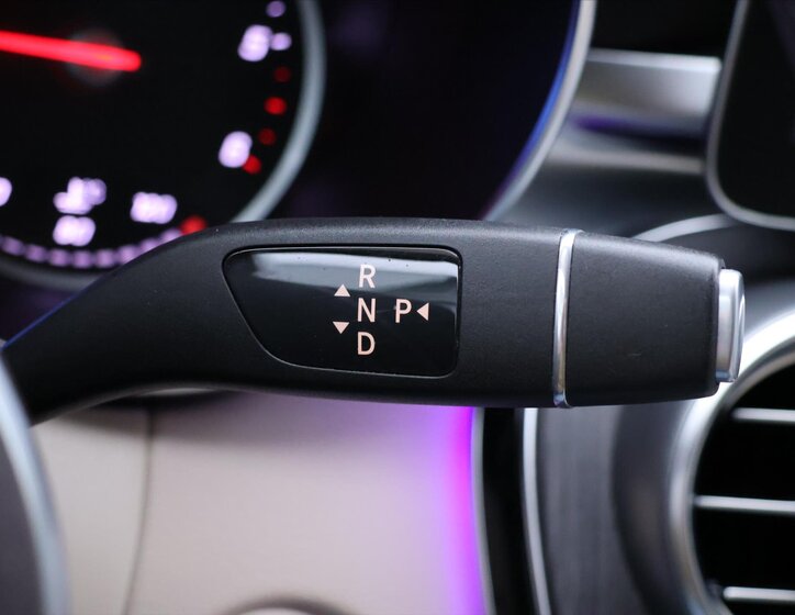 Mercedes-Benz Třídy C 25