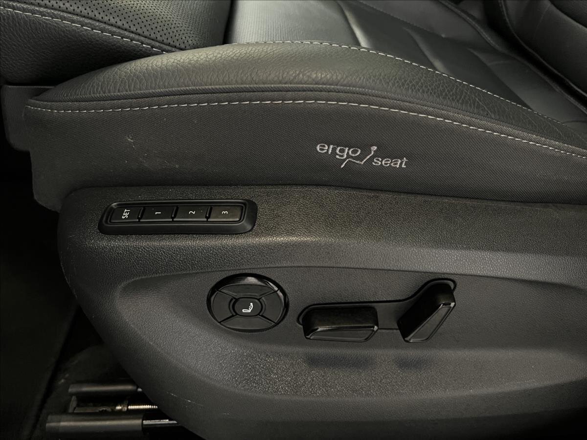 Škoda Kodiaq SUV / Terénní 2,0 l 142 kw