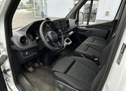 Mercedes-Benz Sprinter 8