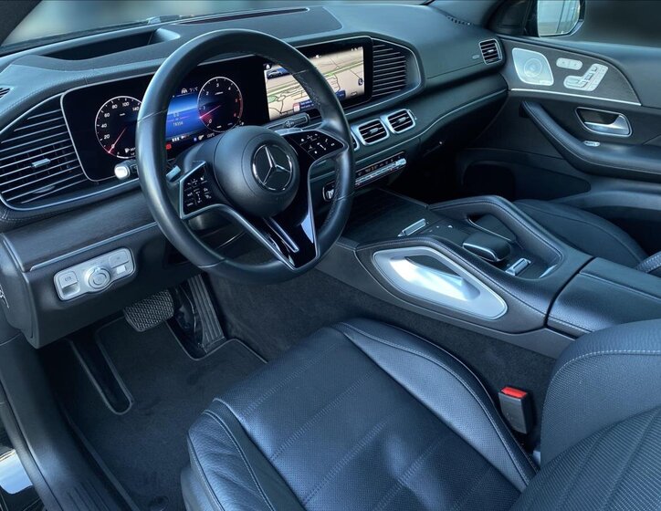 Mercedes-Benz GLE 9