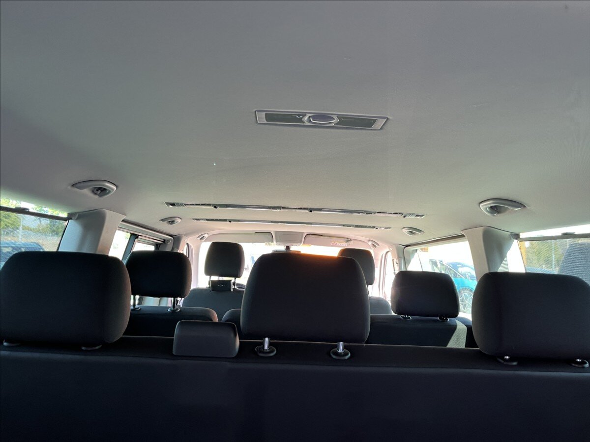 Volkswagen Caravelle Kombi 2,0 l 110 kw