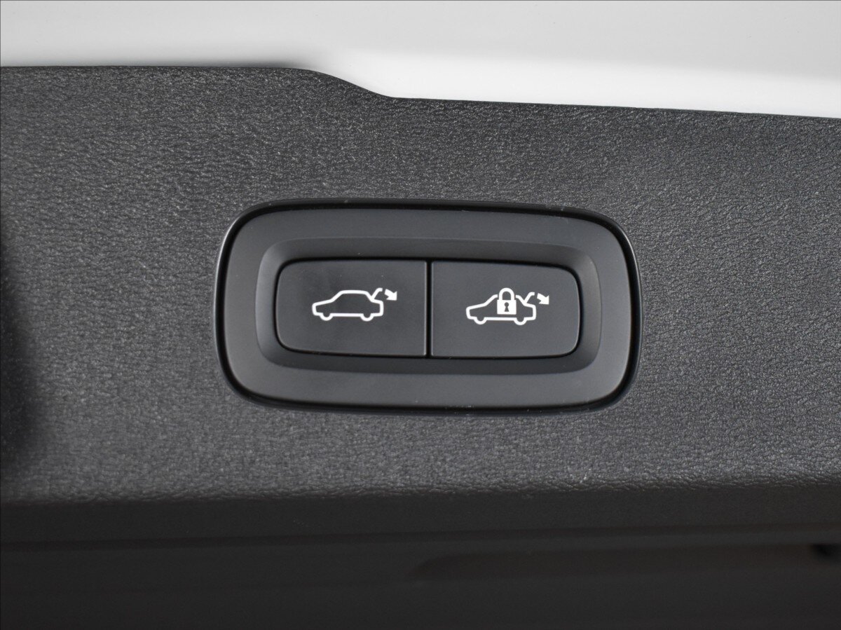 Volvo V60 Kombi 2,0 l 228 kw