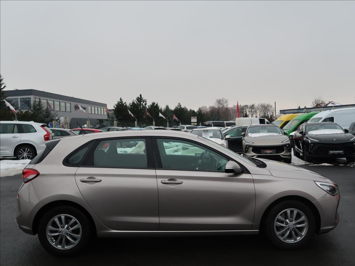 Hyundai i30 Hatchback 998,0 88 kw