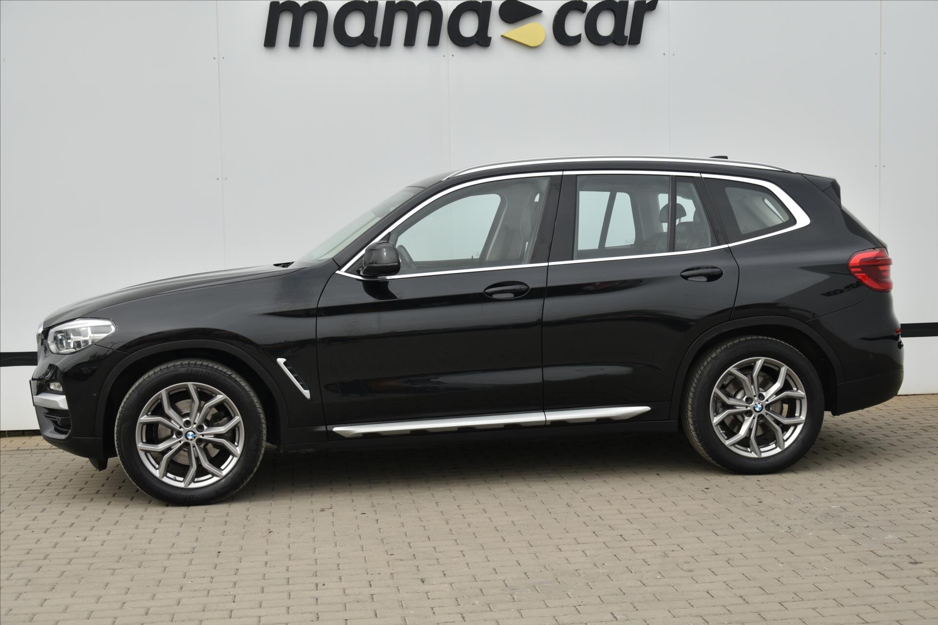 BMW X3 SUV / Terénní 2,0 l 140 kw