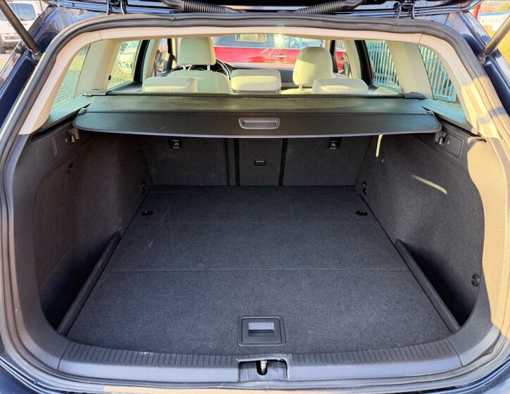 Volkswagen Golf Kombi 1,2 l 77 kw