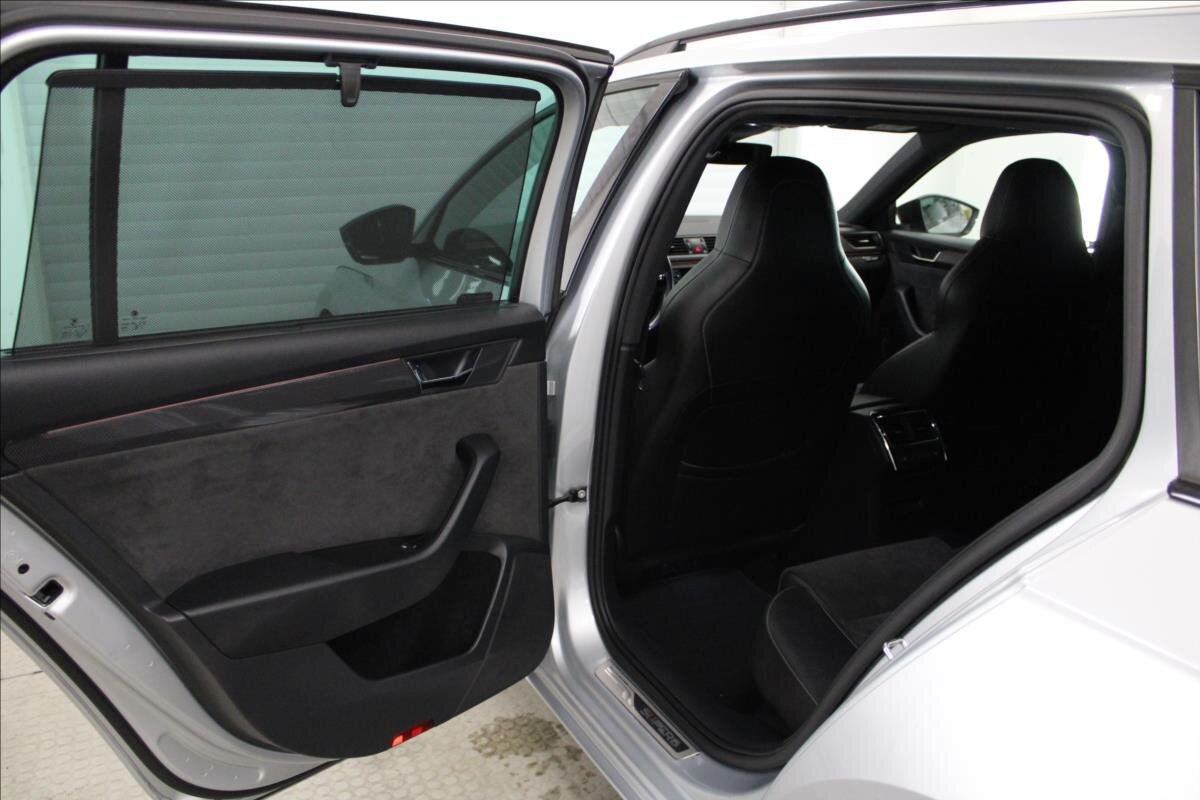 Škoda Superb Kombi 2,0 l 110 kw