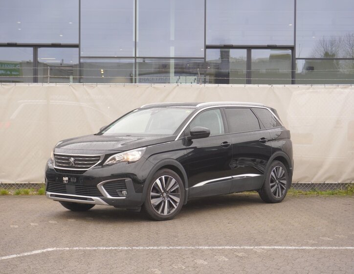 Peugeot 5008 SUV 1,2 l 96 kw