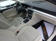 Volkswagen Passat Kombi 1,6 l 88 kw