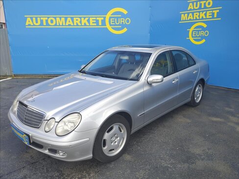 Mercedes-Benz Třídy E Sedan / Limuzína 1,8 l 120 kw