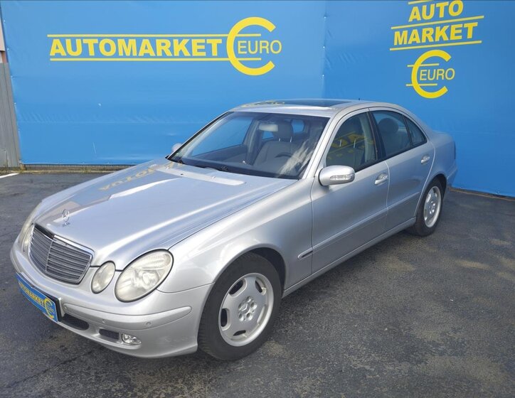 Mercedes-Benz Třídy E Sedan / Limuzína 1,8 l 120 kw