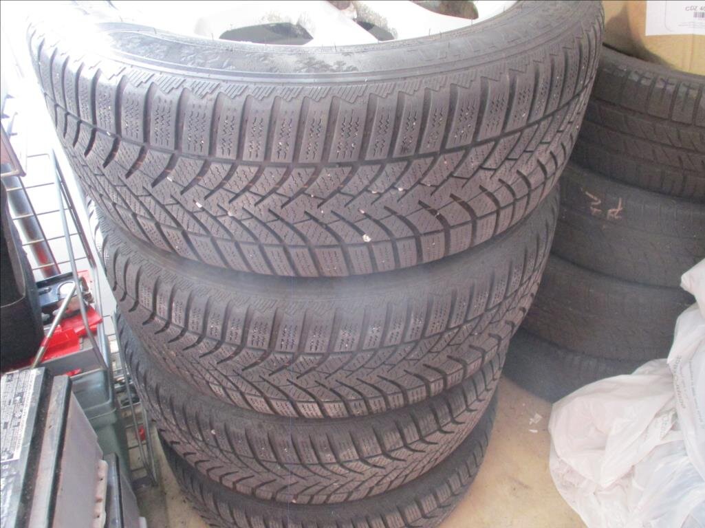 Nissan Juke SUV / Terénní 1,6 l 83 kw