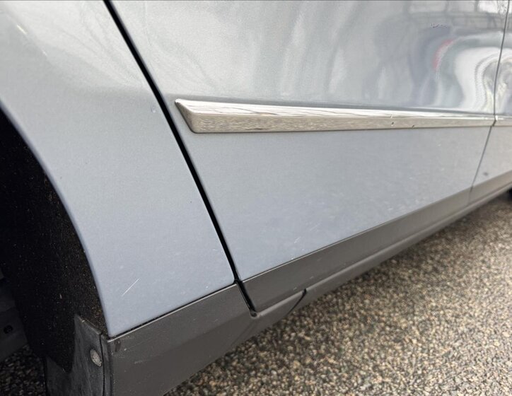 Volkswagen Passat Kombi 2,0 l 103 kw