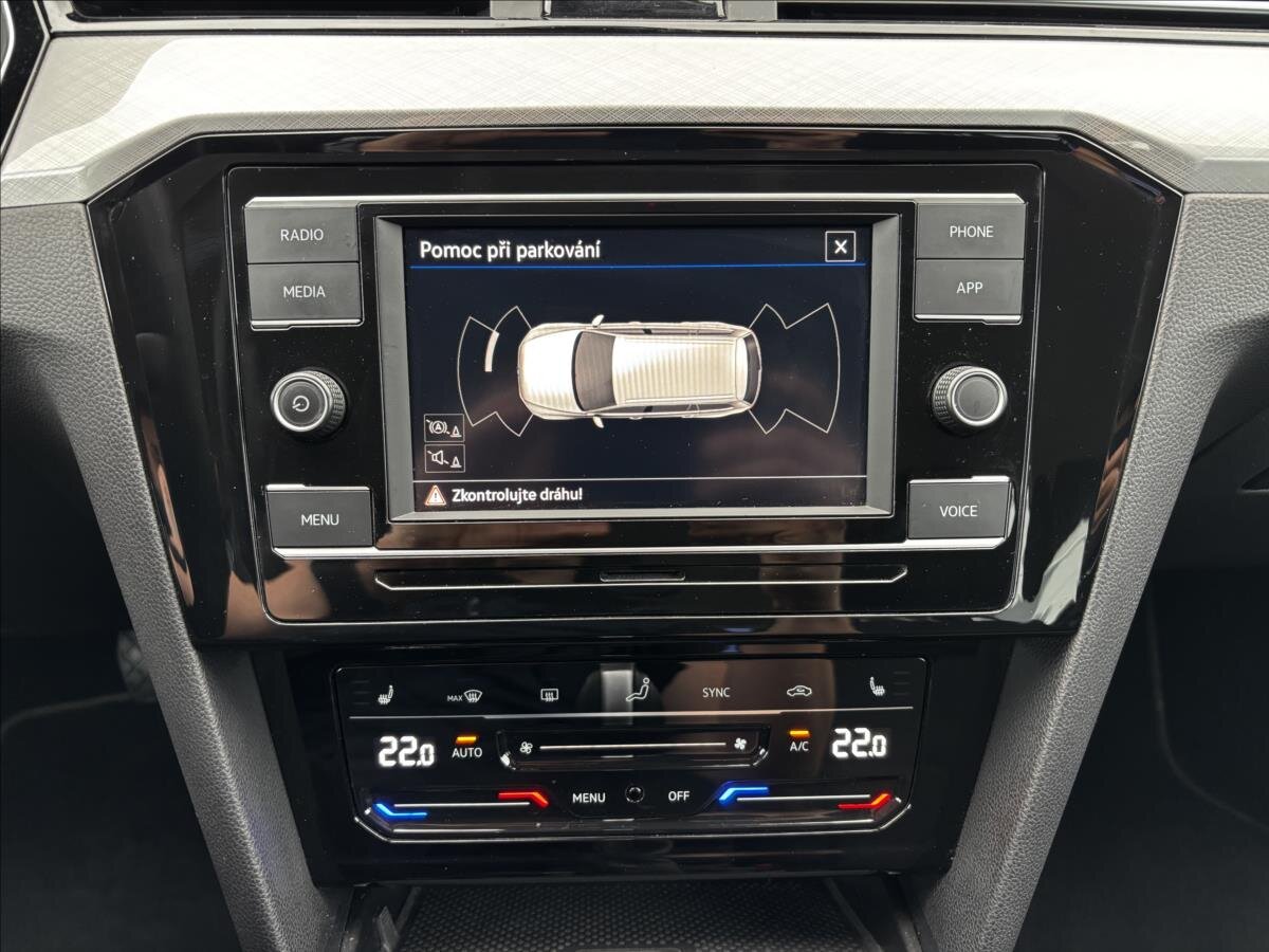 Volkswagen Passat Kombi 1,5 l 110 kw