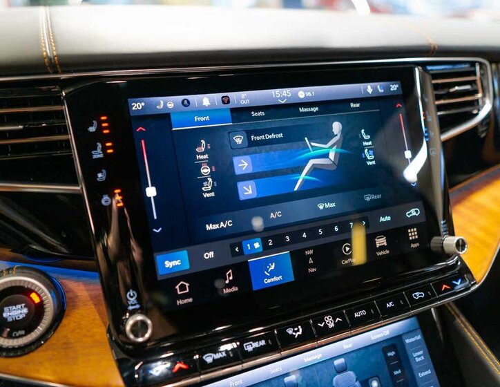 Jeep Grand Wagoneer SUV / Terénní 6,4 l 351 kw