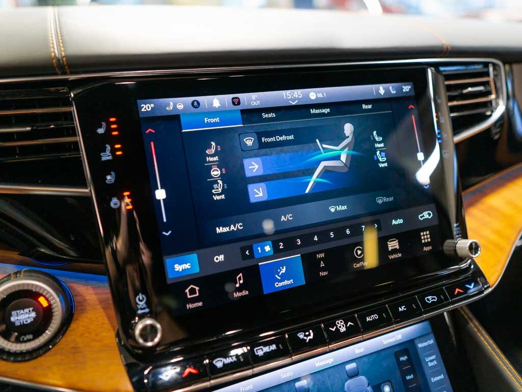 Jeep Grand Wagoneer SUV / Terénní 6,4 l 351 kw