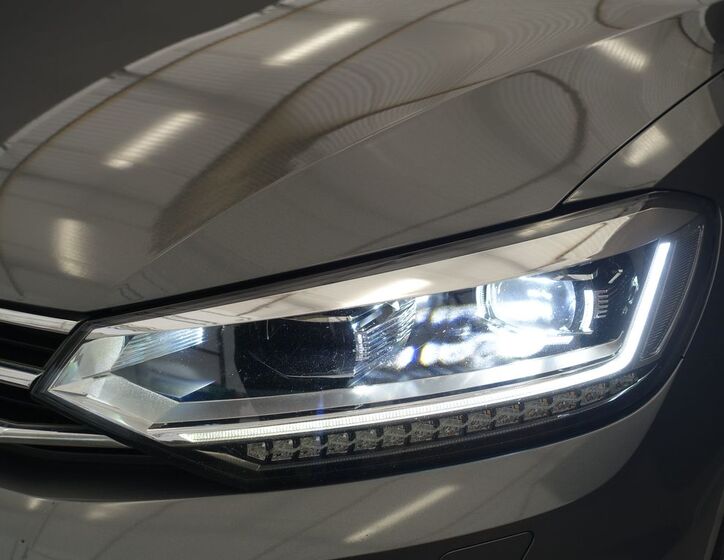 Volkswagen Touran 34