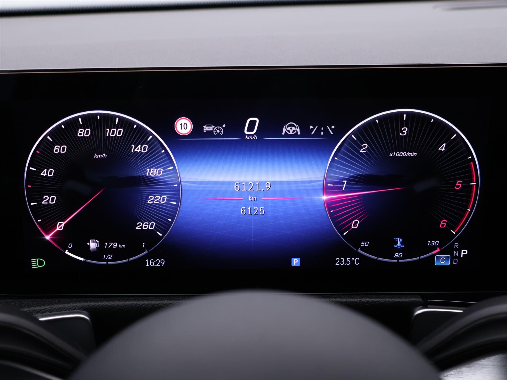 Mercedes-Benz GLB SUV 2,0 l 110 kw