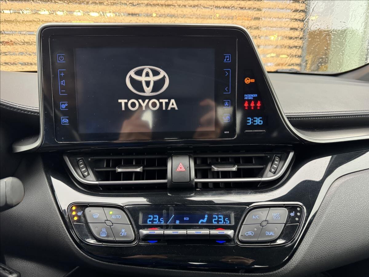 Toyota C-HR Hatchback 1,2 l 85 kw