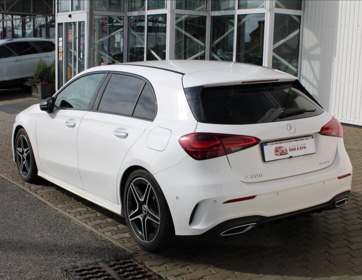 Mercedes-Benz Třídy A Hatchback 2,0 l 140 kw