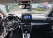 Toyota Yaris Cross 18