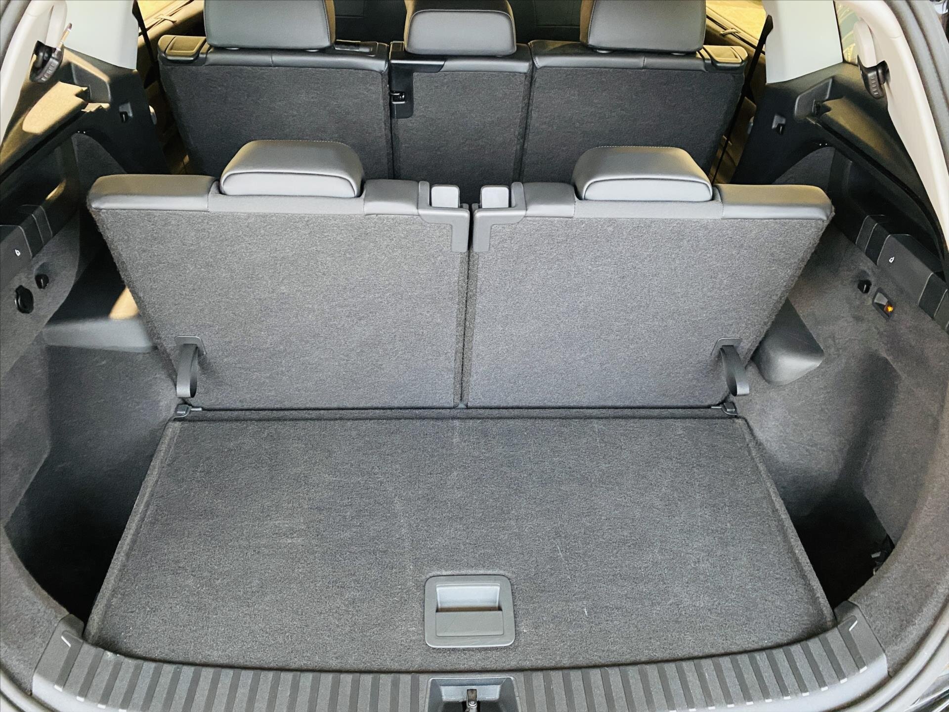 Volkswagen Tayron Kombi 2,0 l 142 kw