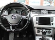 Volkswagen Passat 10