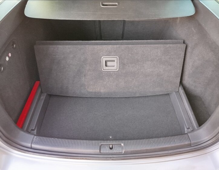 Volkswagen Golf Kombi 2,0 l 103 kw