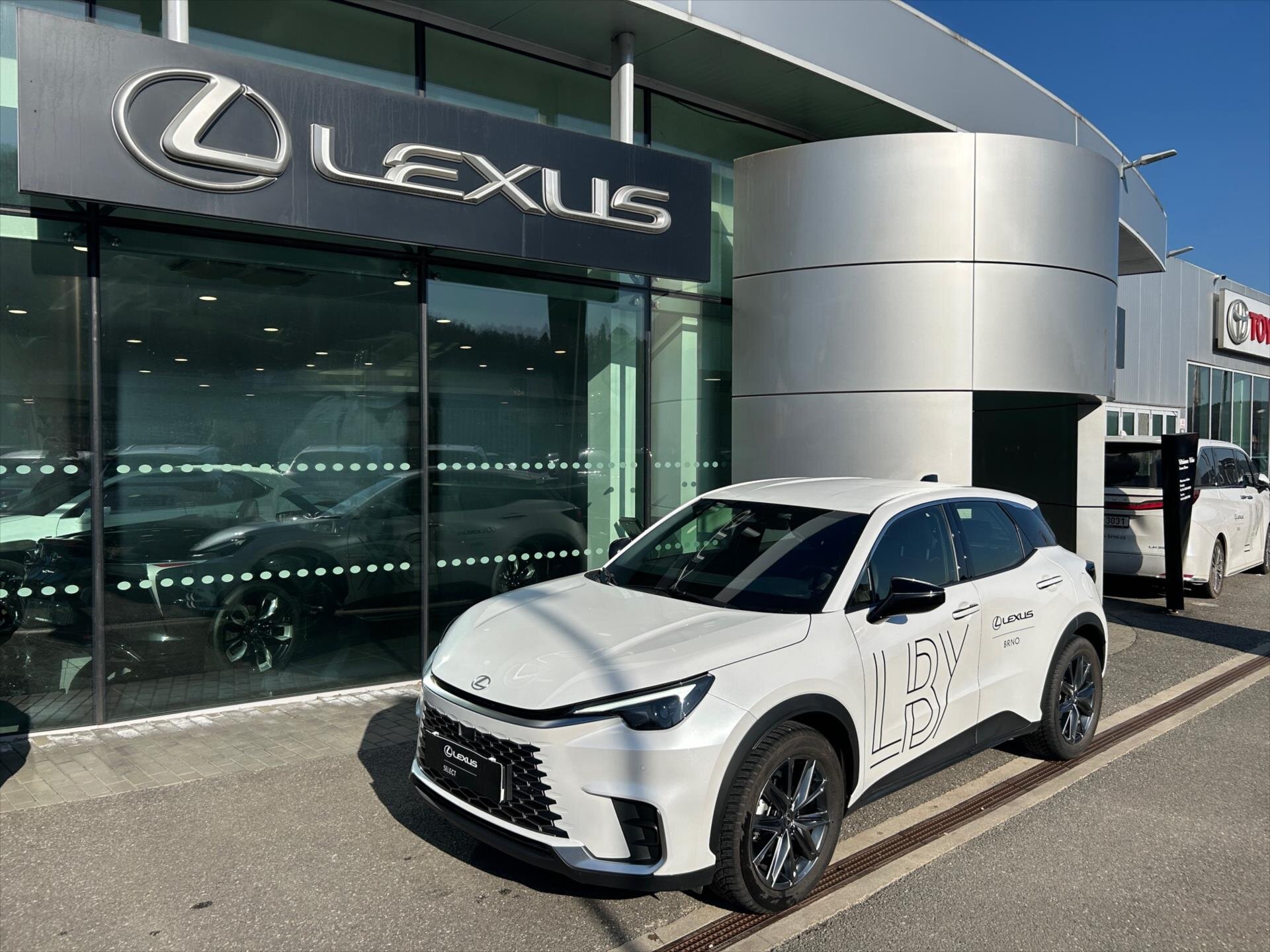 Lexus LBX Kombi 1,5 l 67 kw