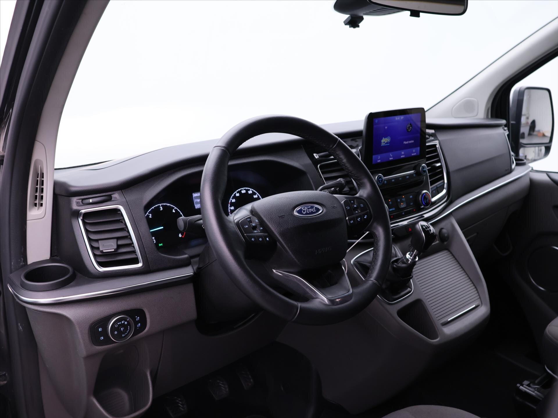 Ford Tourneo Custom Kombi 2,0 l 95 kw