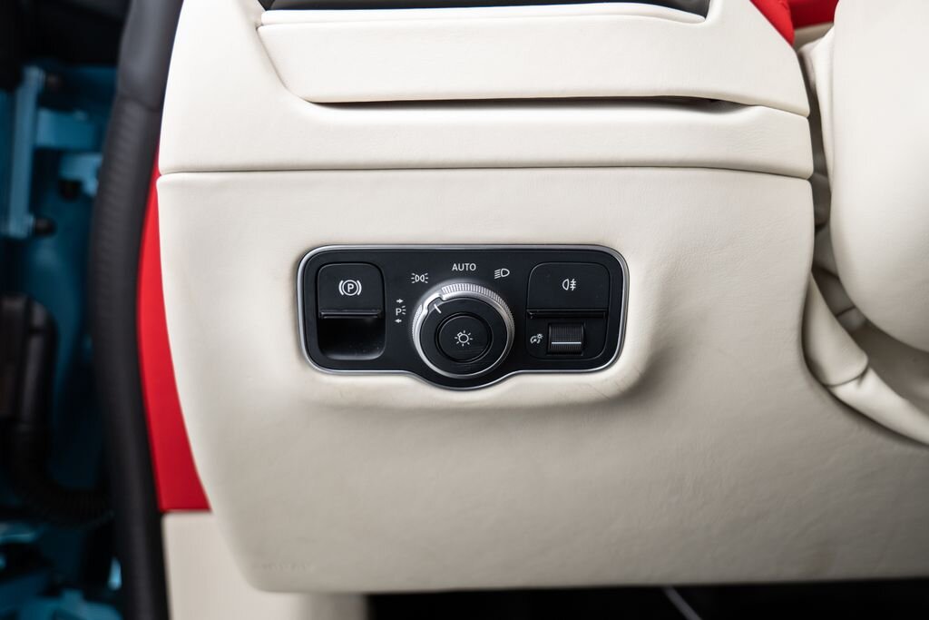 Aston Martin Ostatní Kabriolet 4,0 l 500 kw