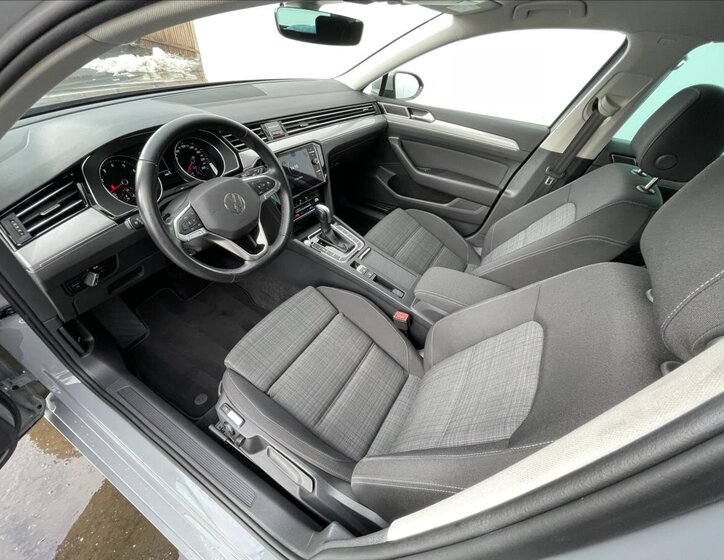 Volkswagen Passat Kombi 1,5 l 110 kw