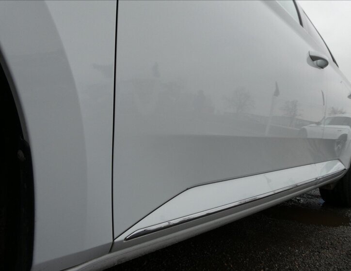 Škoda Superb Sedan / Limuzína 2,0 l 110 kw