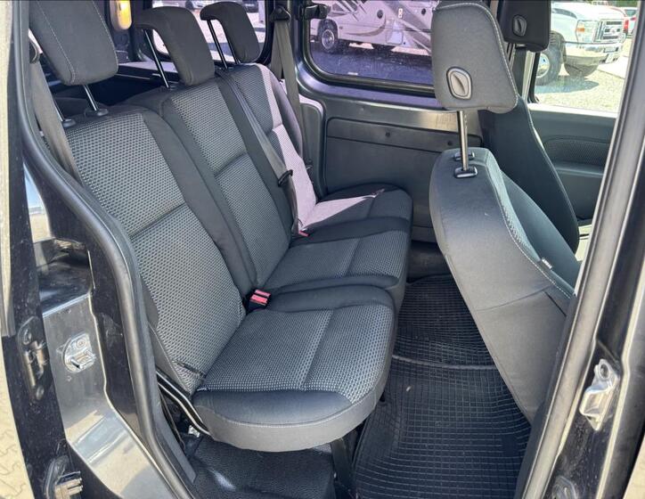 Mercedes-Benz Citan 8