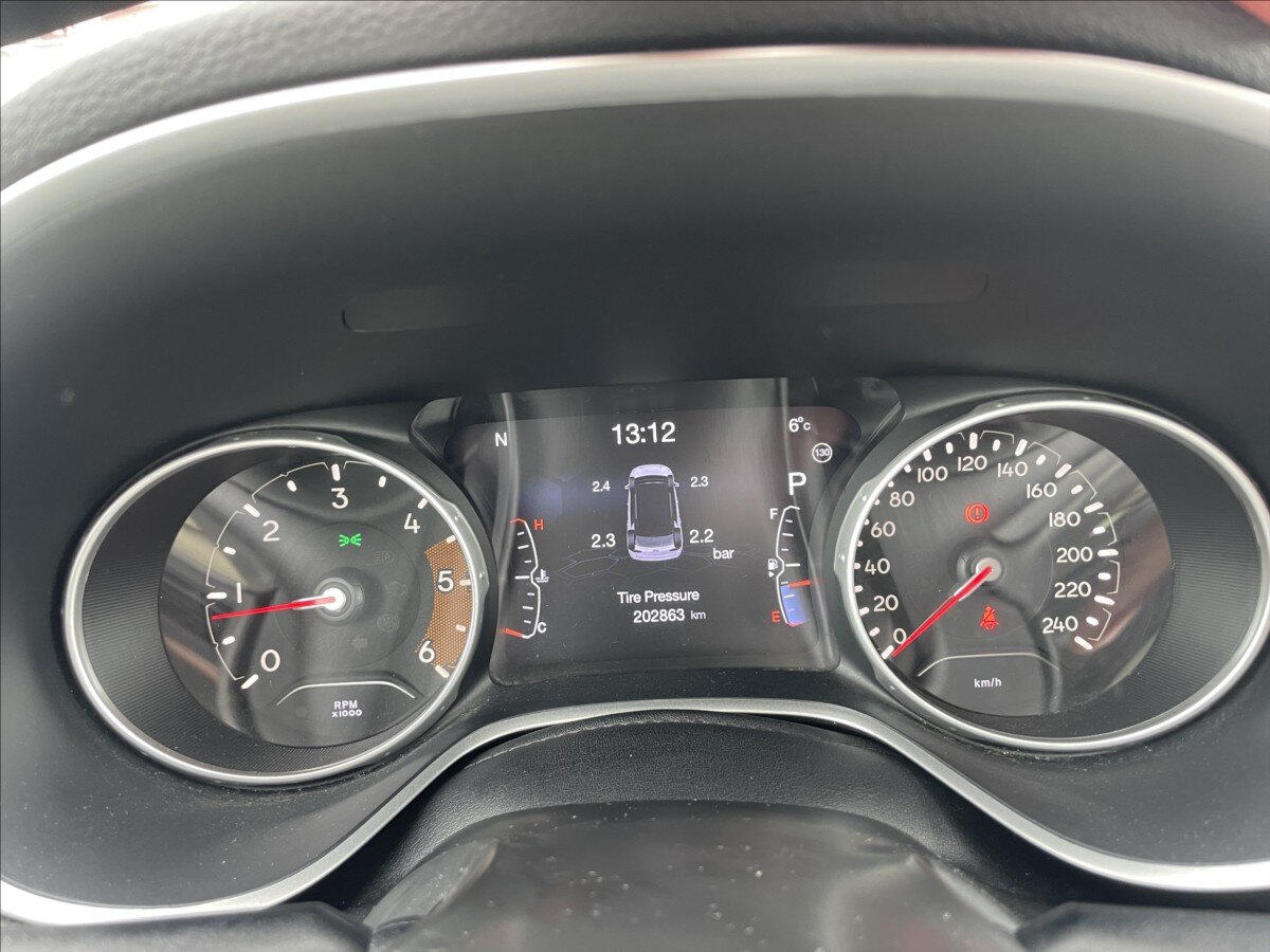 Jeep Compass SUV / Terénní 2,0 l 103 kw