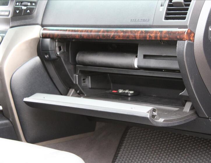 Toyota Land Cruiser 32