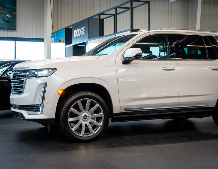 Cadillac Escalade 15