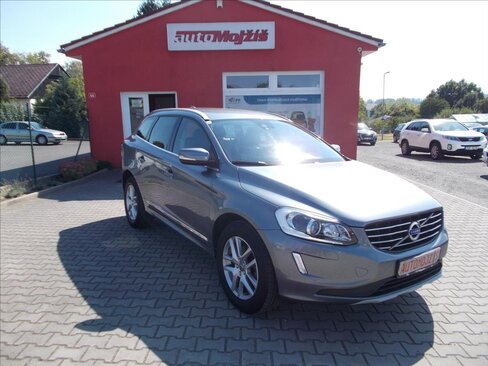 Volvo XC60 SUV / Terénní 2,0 l 110 kw