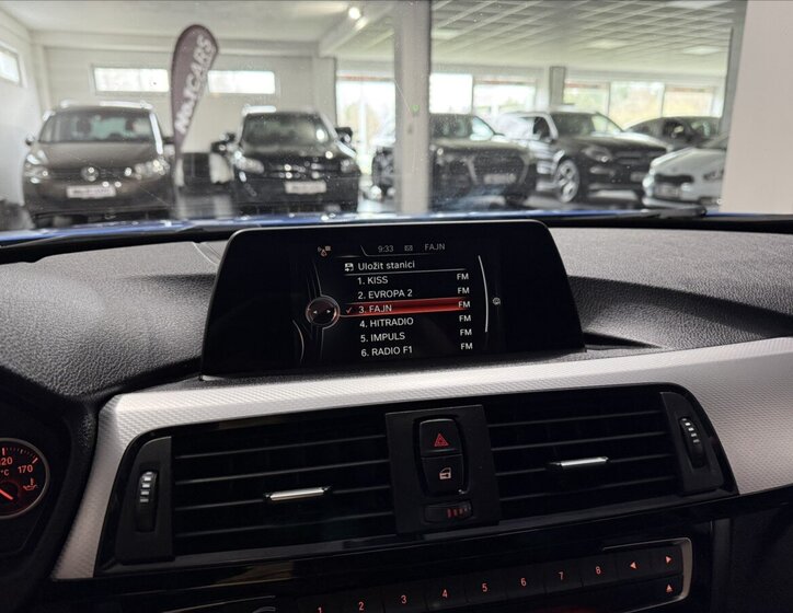 BMW Řada 4 Sedan / Limuzína 2,0 l 135 kw